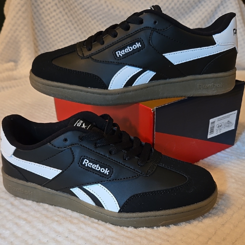 Reebok Forte Lounger Black Suede White Trim Tan Bottom Sneakers